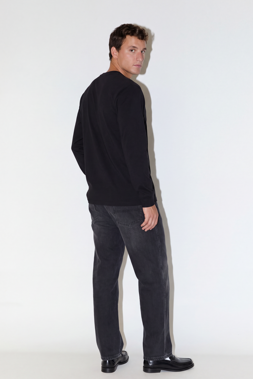 model_back_AQyGVmpdMbCl55jRDKY7tRWW9zV_preview.png