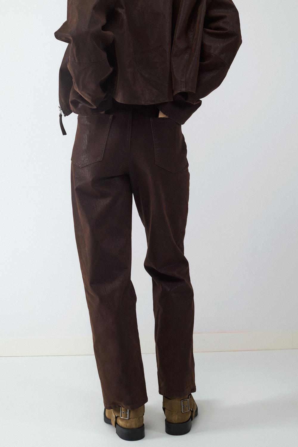 model_back_B9xo5nmAKMSwPzZq6An1tG7lNN7_preview.jpg