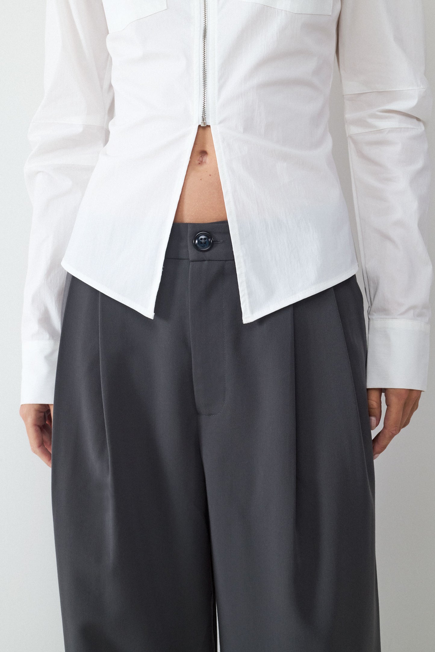 PANTALÓN TRAJE PLIEGUES