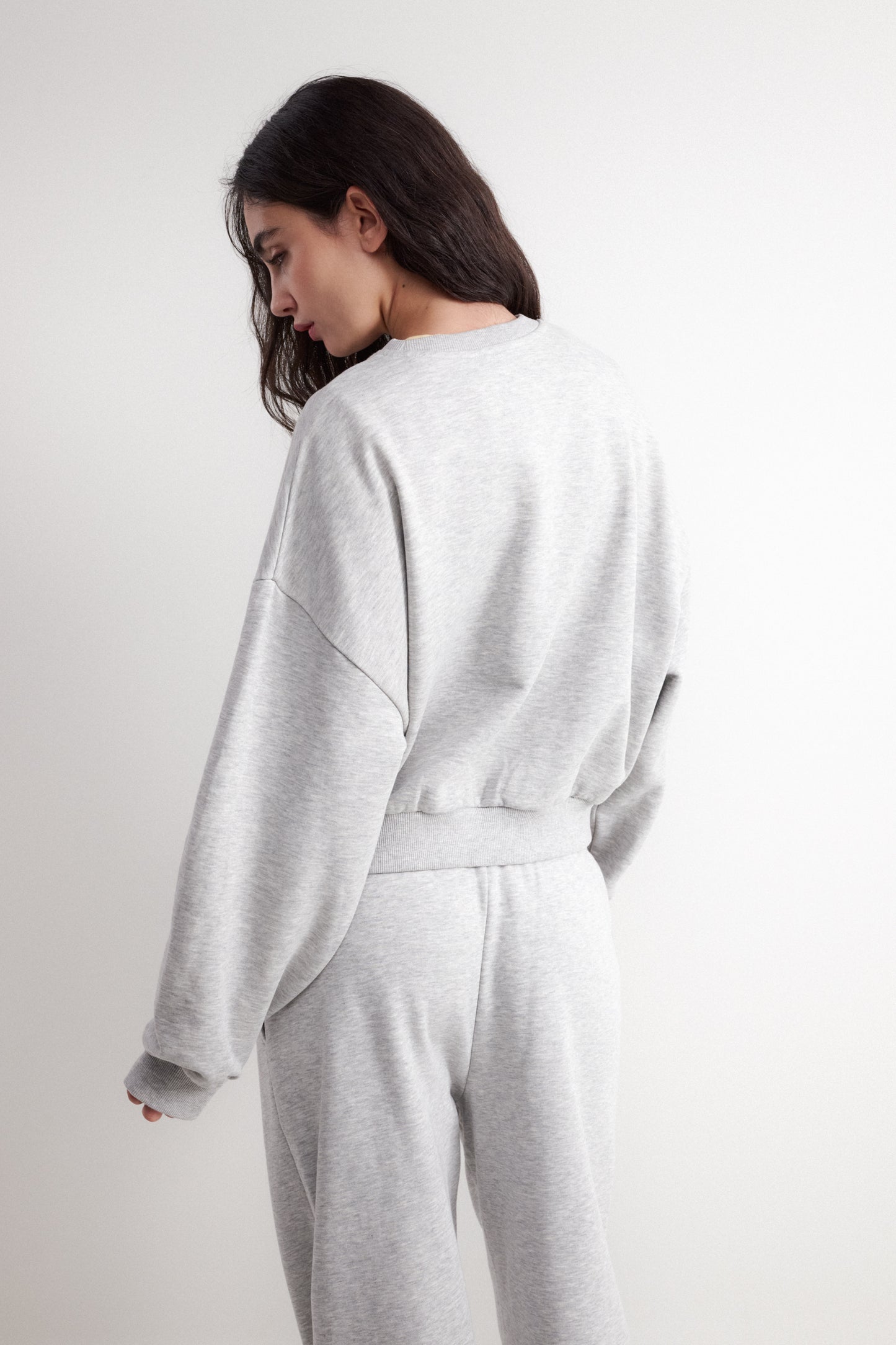 Voluminous sweatshirt