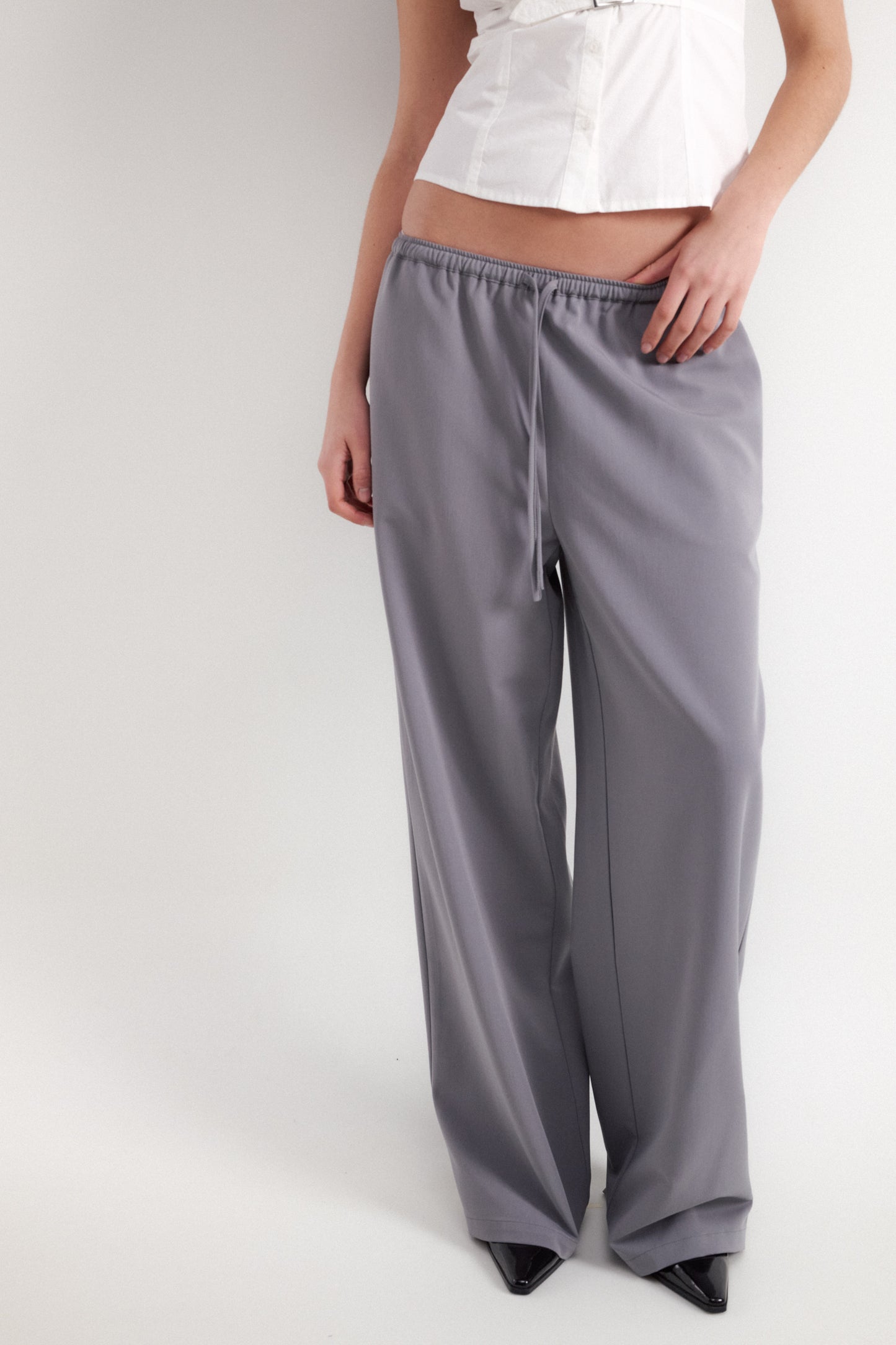 Wide-leg Jogger Pants