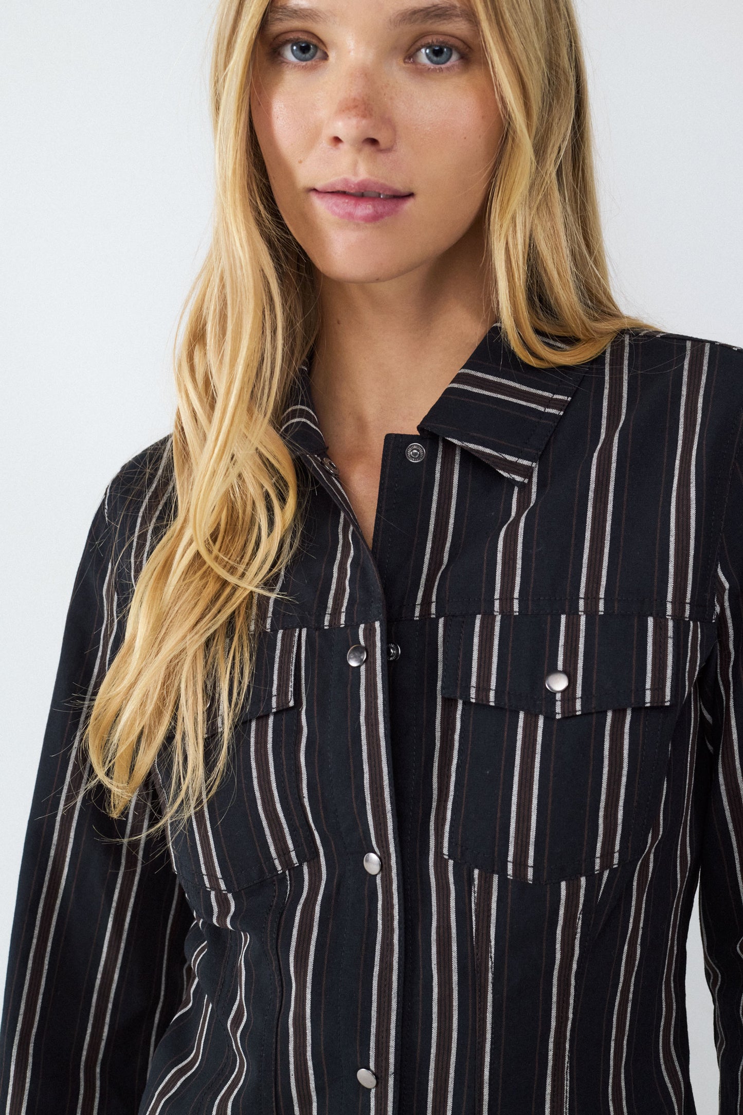 Camisa rayas bolsillos