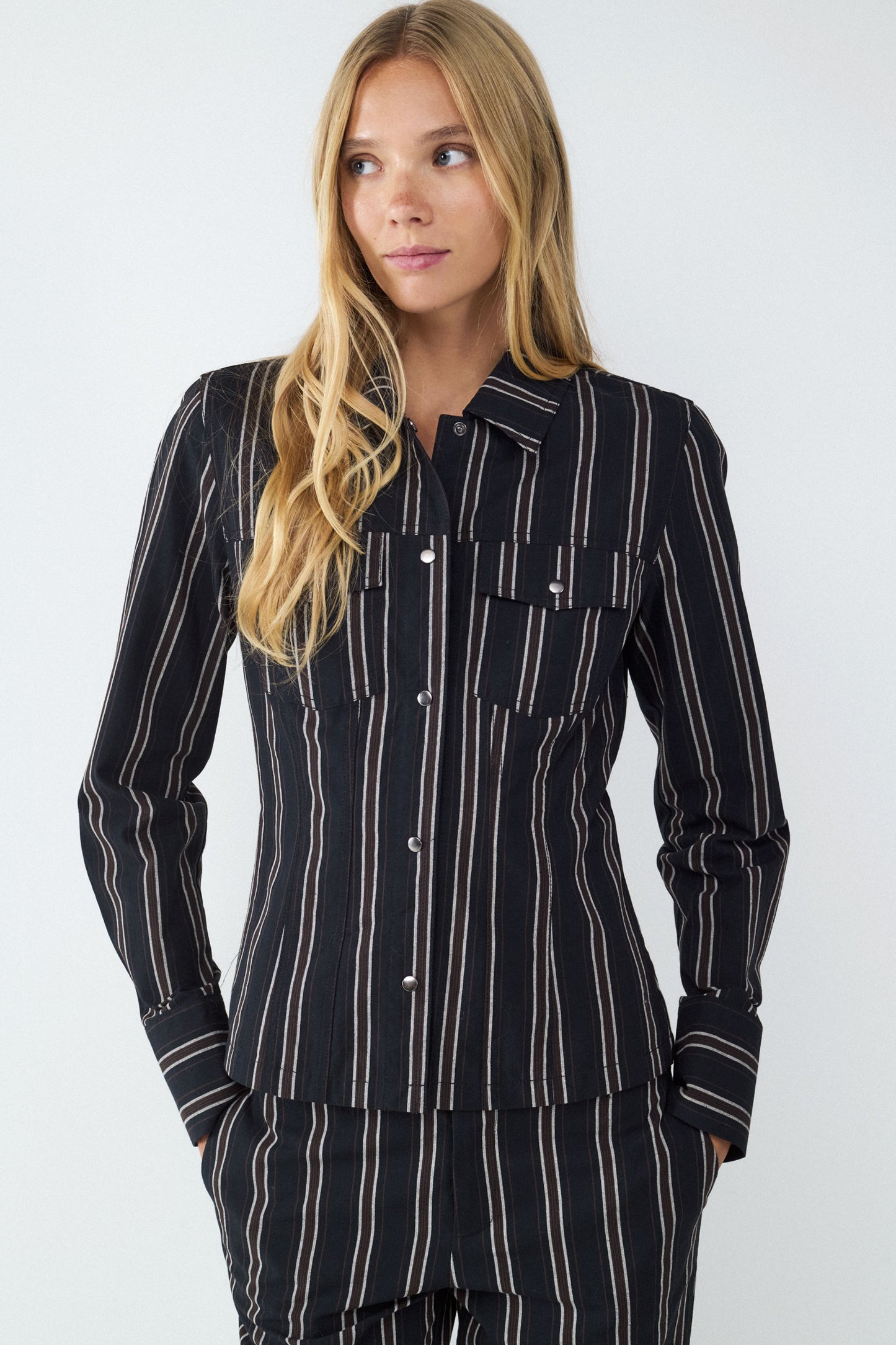 Camisa rayas bolsillos