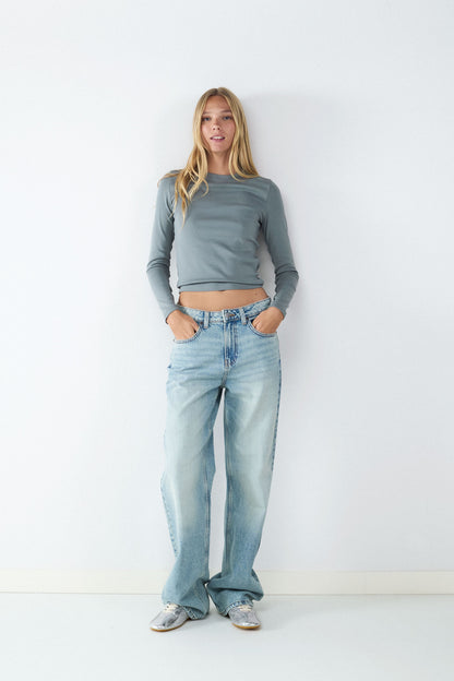 JEANS STRAIGHT TIRO ALTO