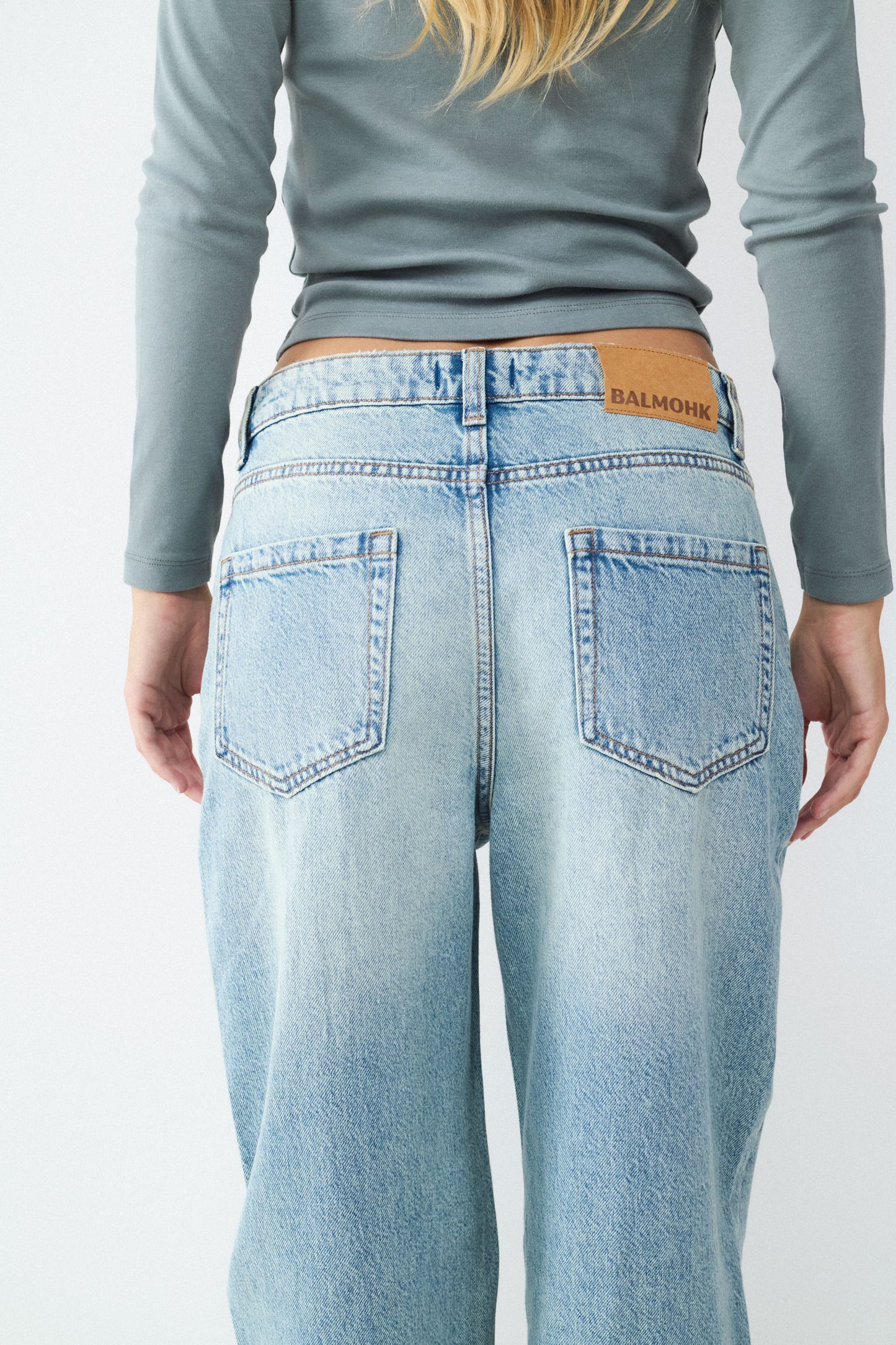 JEANS STRAIGHT TIRO ALTO