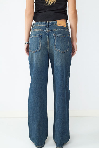 JEANS STRAIGHT TIRO MEDIO