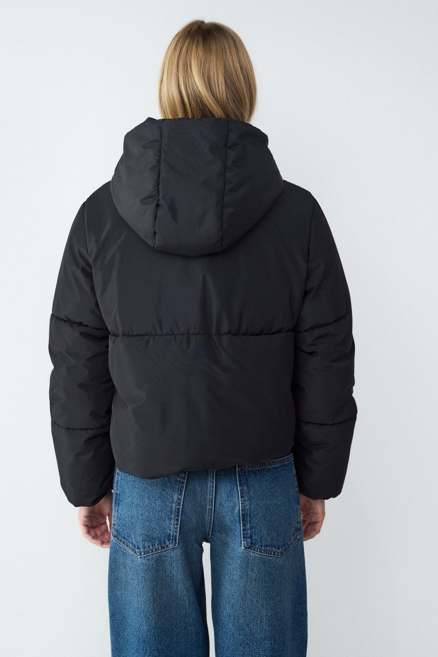 CHAQUETA ACOLCHADA CAPUCHA