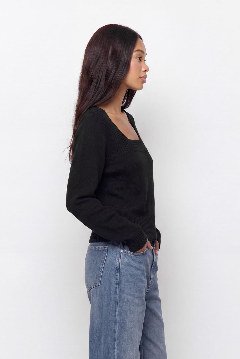 model_front full_BEMkmwdpRRsKe0AAjnyyfJerRkg_preview.jpg
