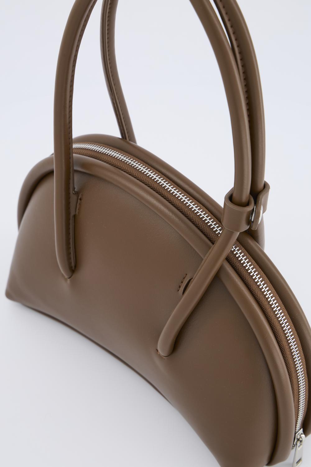 Bolso de Mano Efecto Piel