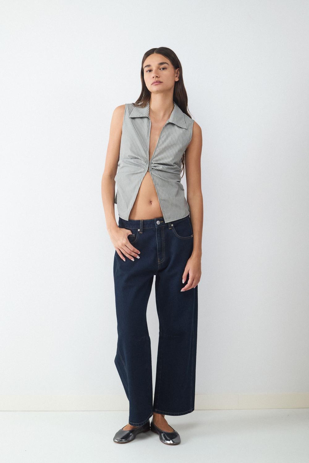 model_front full_BVyQ9vVJjRsMpMbZB1b0sPX7PvWY_preview.jpg
