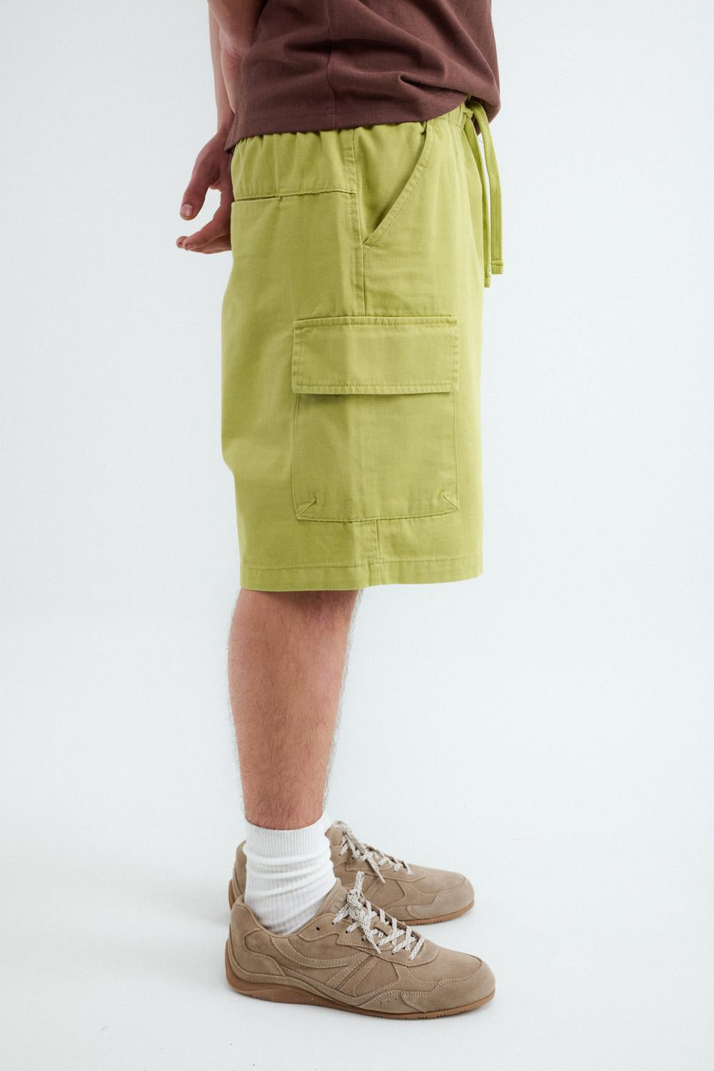 model_back_DEJBGj1WljsWvQmmYzNVFxx4Vy16_preview.jpg