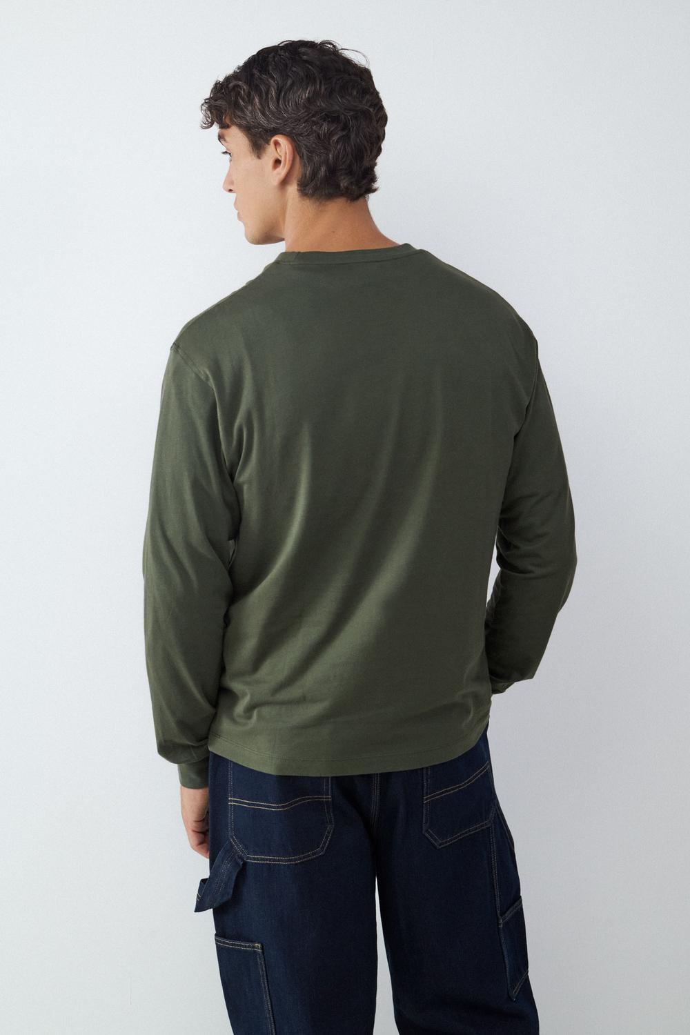 model_back_DQNV00DRPZfNkaJbo9y9syzoby9_preview.jpg