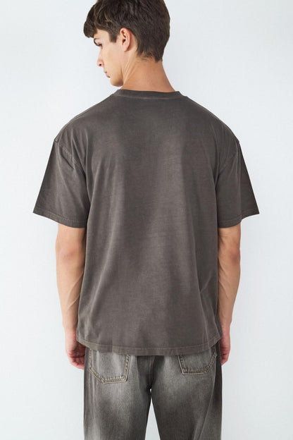 model_back_DVZX0KRE7yTVJq3JvwPoC44dXWx_preview.jpg