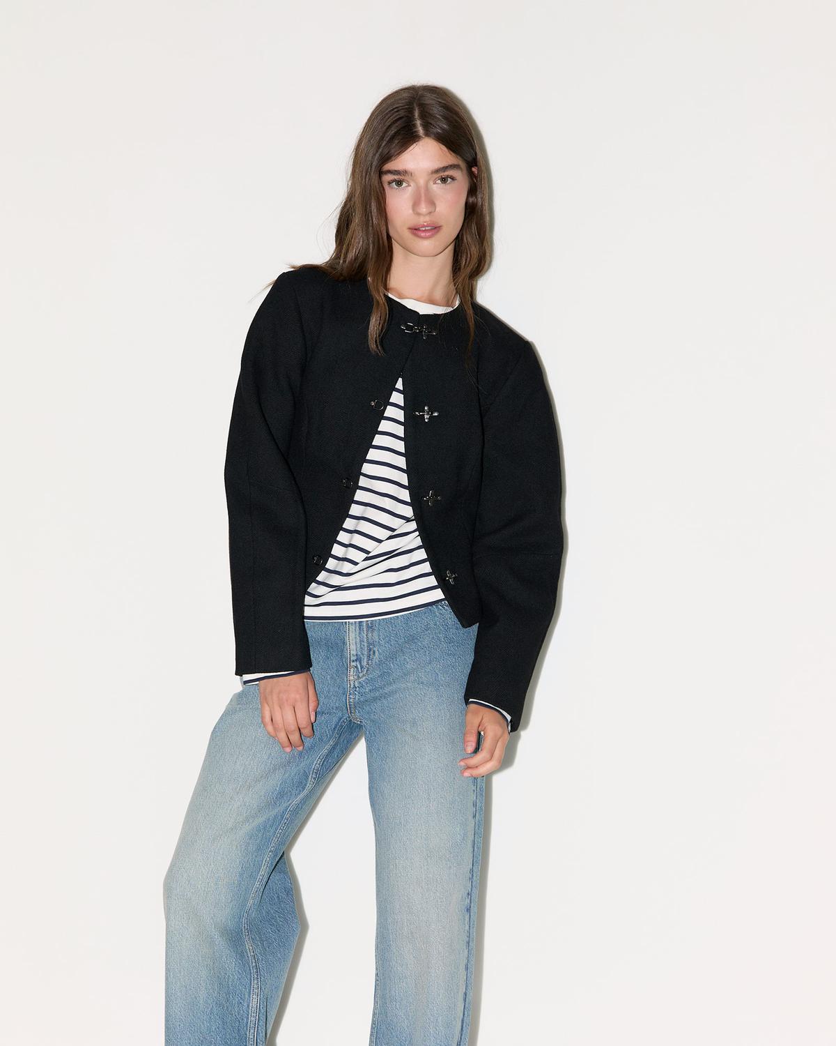 model_front_EggjXkEqalHKR65GVPXxtrvE3Rb_preview.jpg
