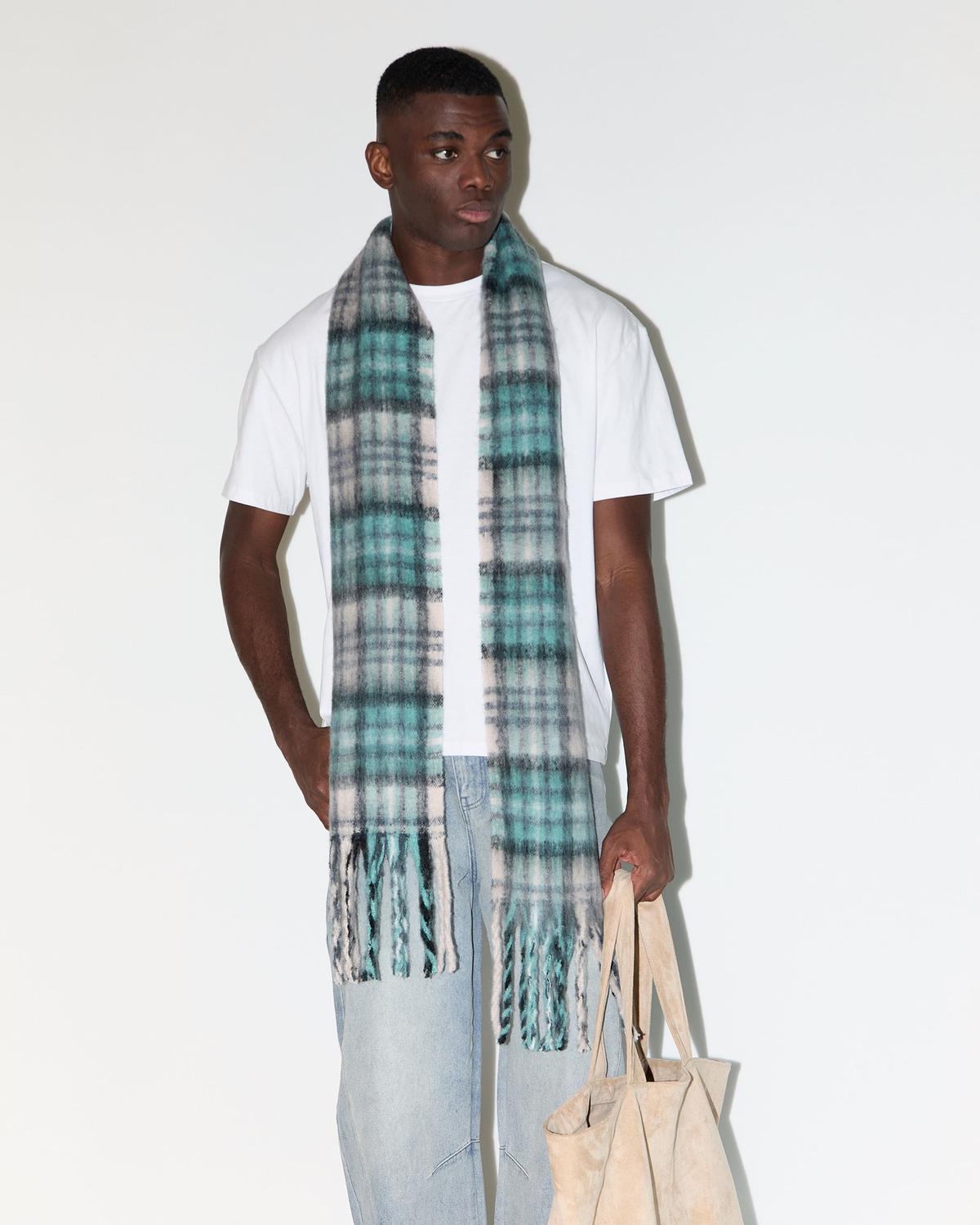 model_front_GQ9znk9ENJuXnyb1vxbgiEJzQxy_preview.jpg