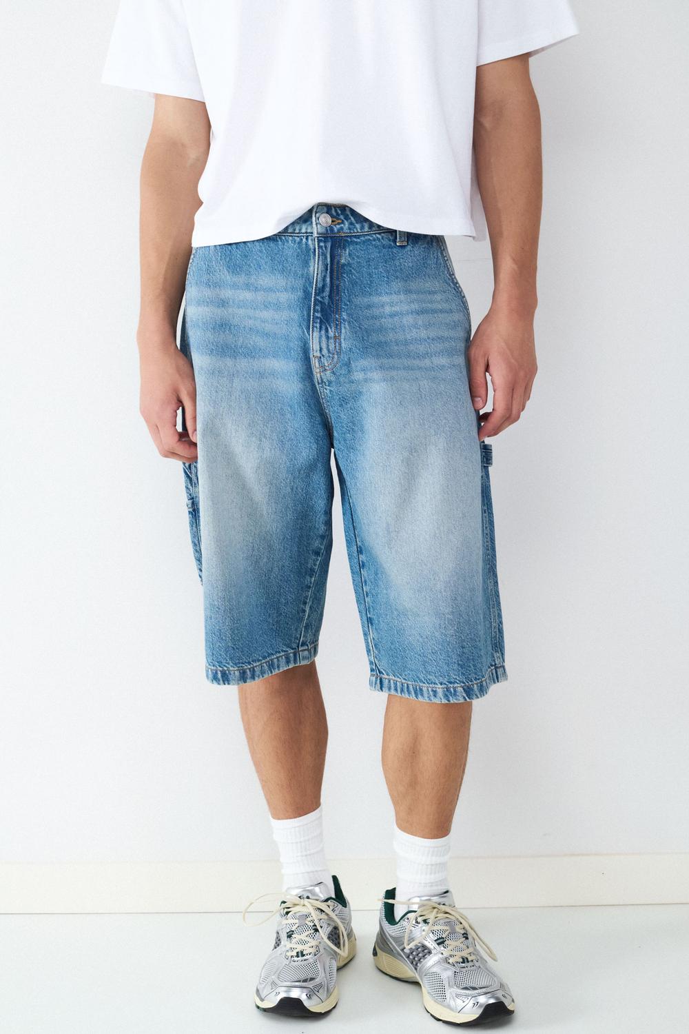 model_front_GQy7kY9ZxptWADezGw0Dh9wXyRav_preview.jpg