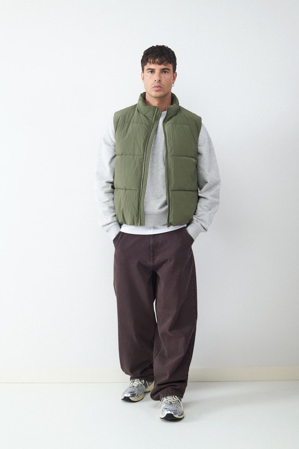model_front full_JWPGz0oxgVT79ZwaDywDt4mKXk3_preview.jpg