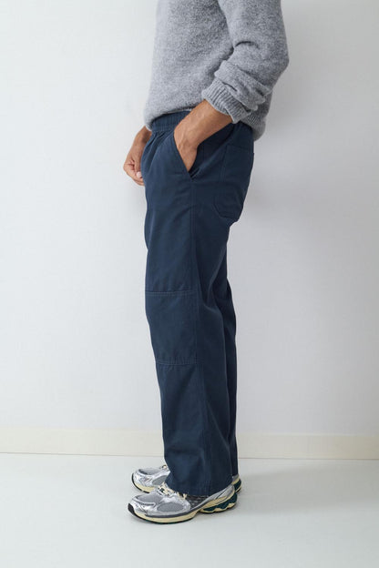 model_back_MQZNR4vRYKcDldW7JYWRtvrjkA1_preview.jpg
