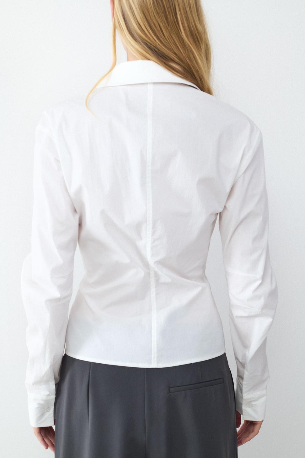 model_back_MkVB1y3YG5UqYb90leWjiAkw7mP_preview.jpg