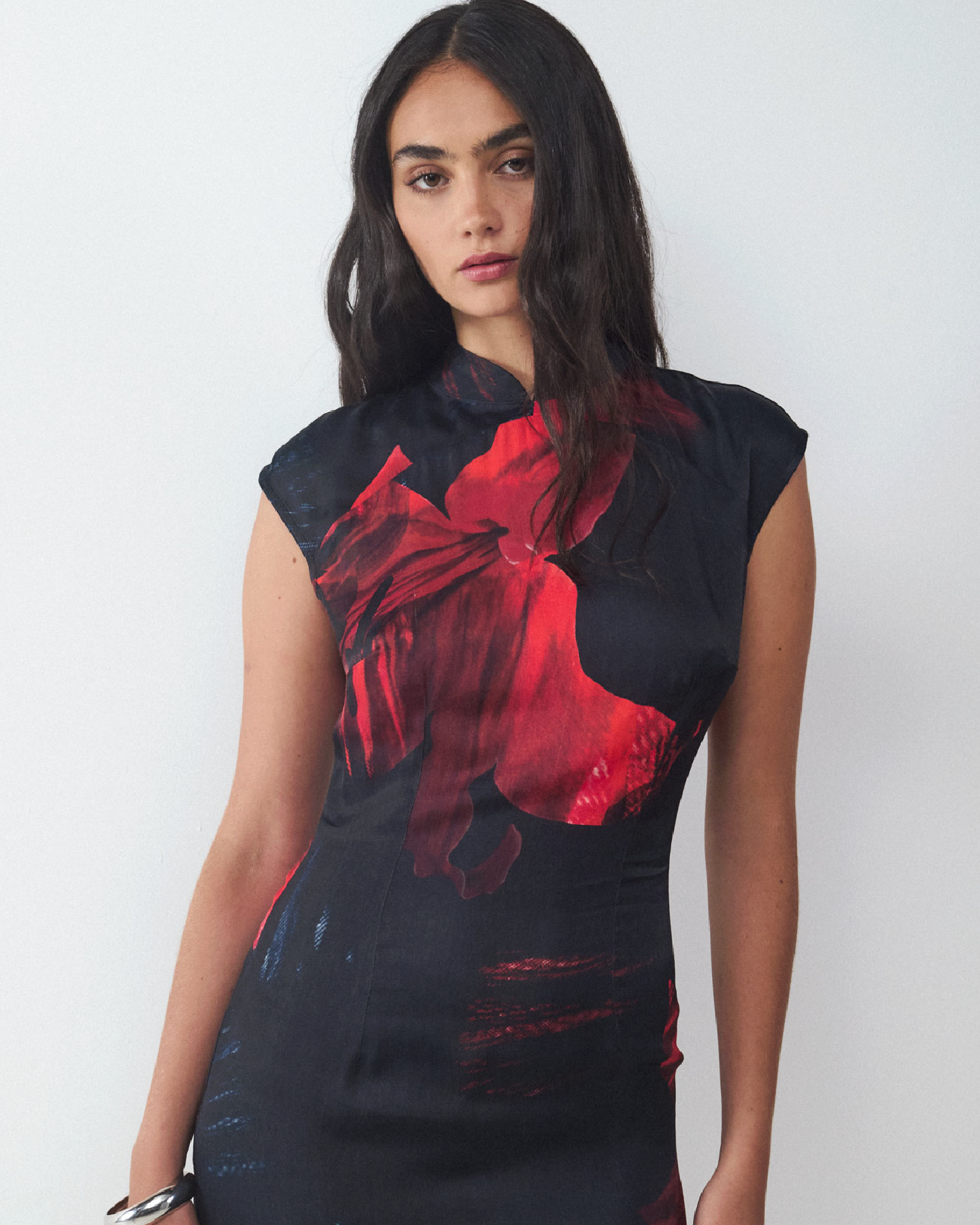 Vestido mini satinado estampado