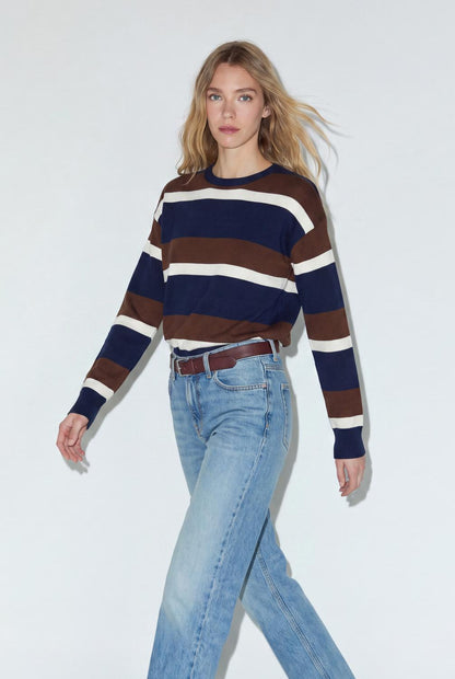 model_back_QN1KM03QJYhXqdVy73mqf9l0g7a_preview.jpg