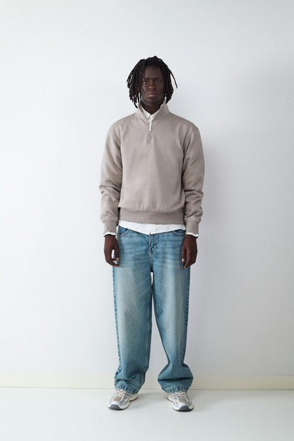 model_front full_QeGPlWNp4BfpX0MrMeMncZYarZn6_preview.jpg