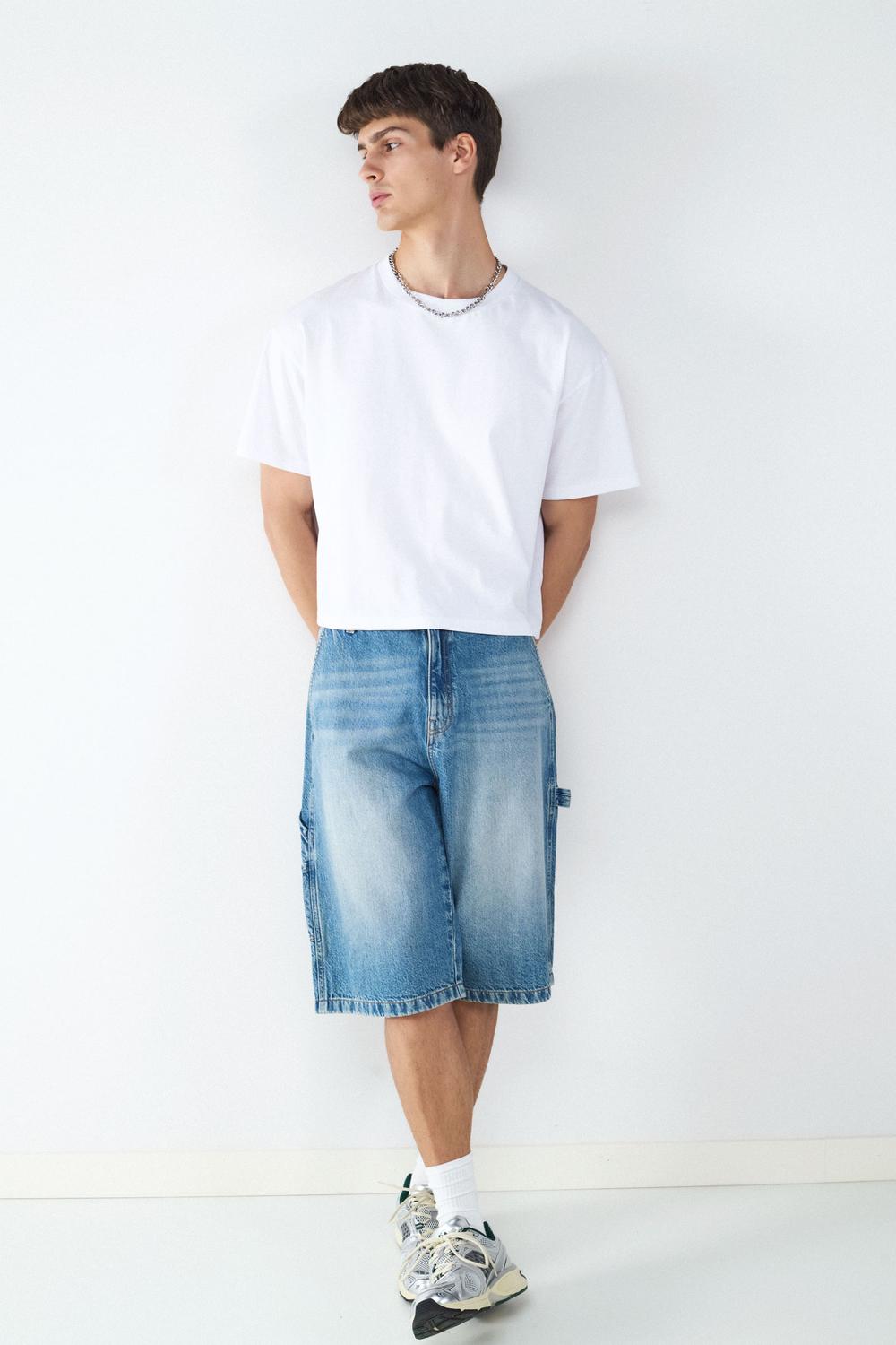 model_front full_QmRGzEbB7buVnymrd0EQC9Z1oqk_preview.jpg