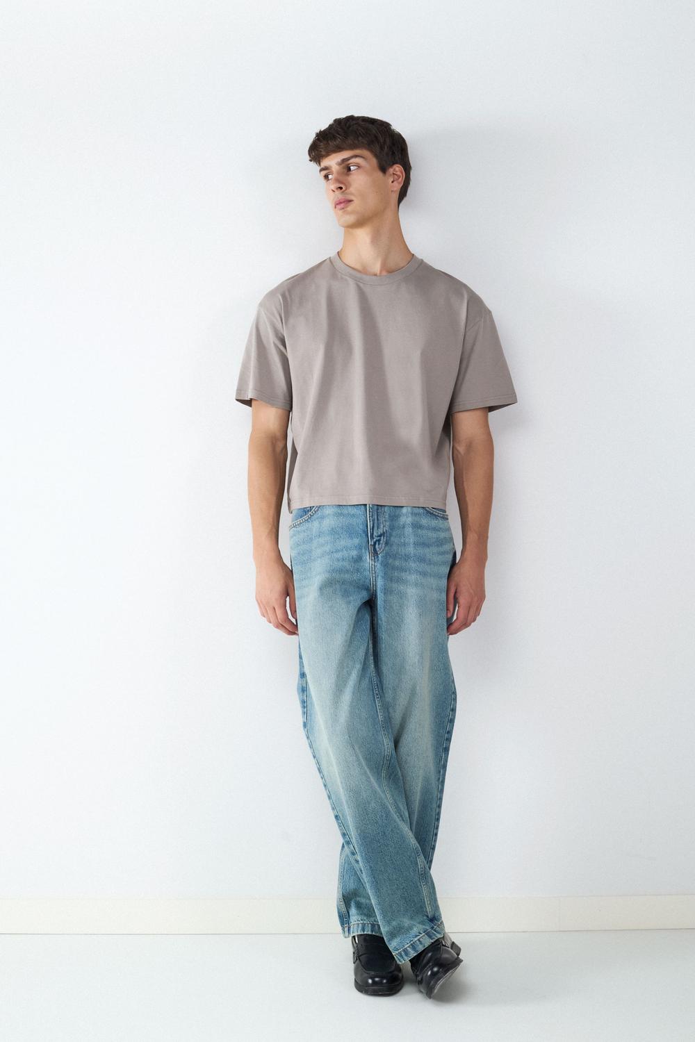 model_front full_QzkJvd0kd1cezdRoMdrQfG0N5rq_preview.jpg