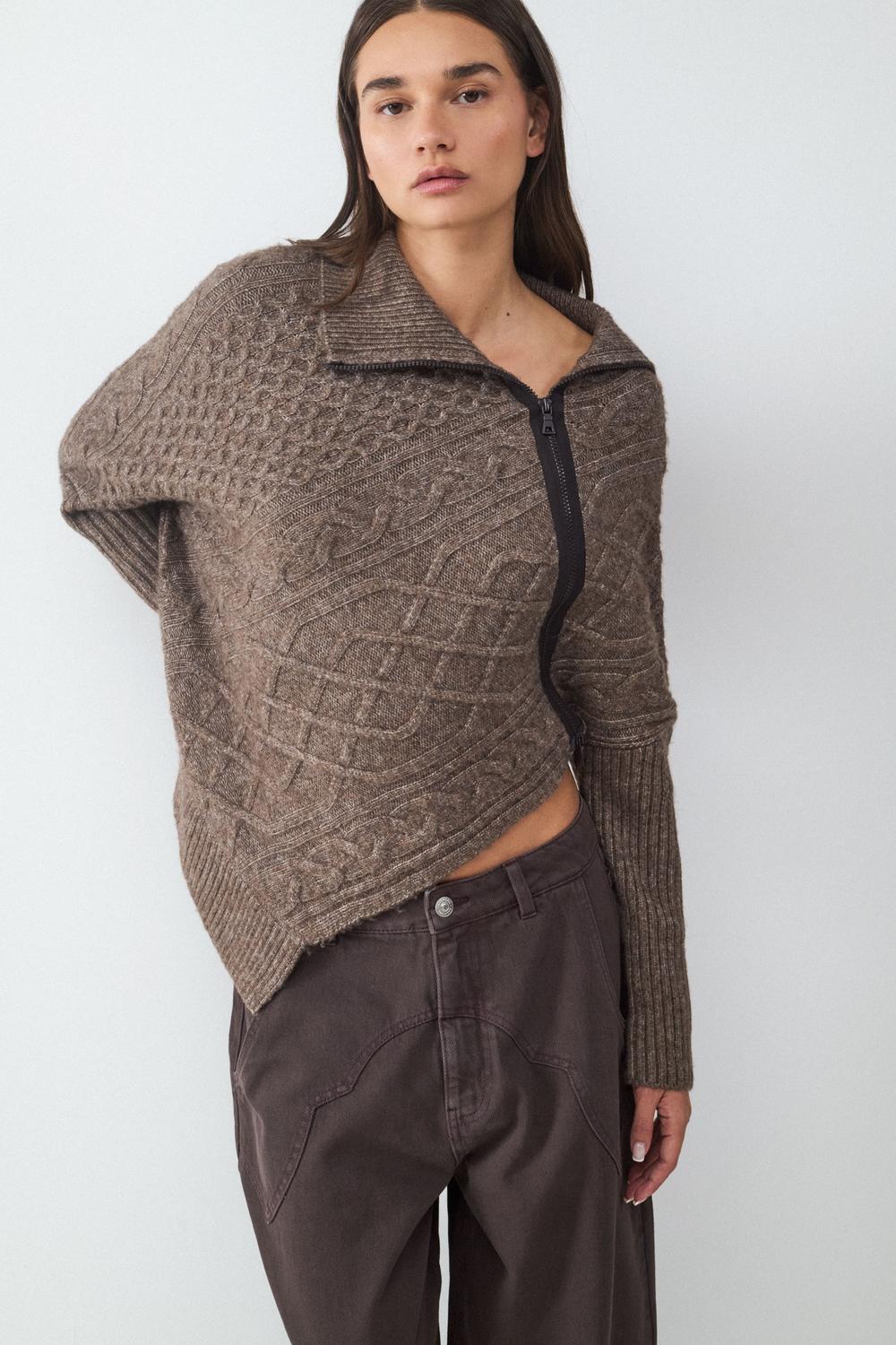 model_front_RRm0qWEdx1hDDWrdkKxVsKRJwRga_preview.jpg