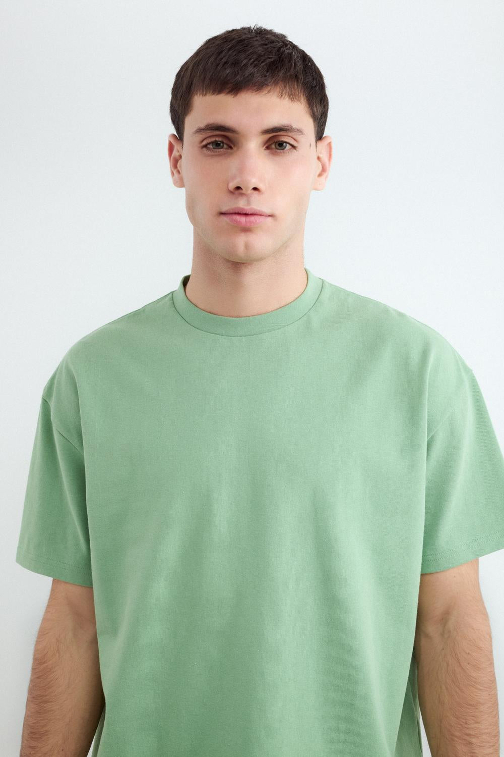 model_front full_RdGjxr1JXyInEJZmxKrYFKKM9EoZ_preview.jpg