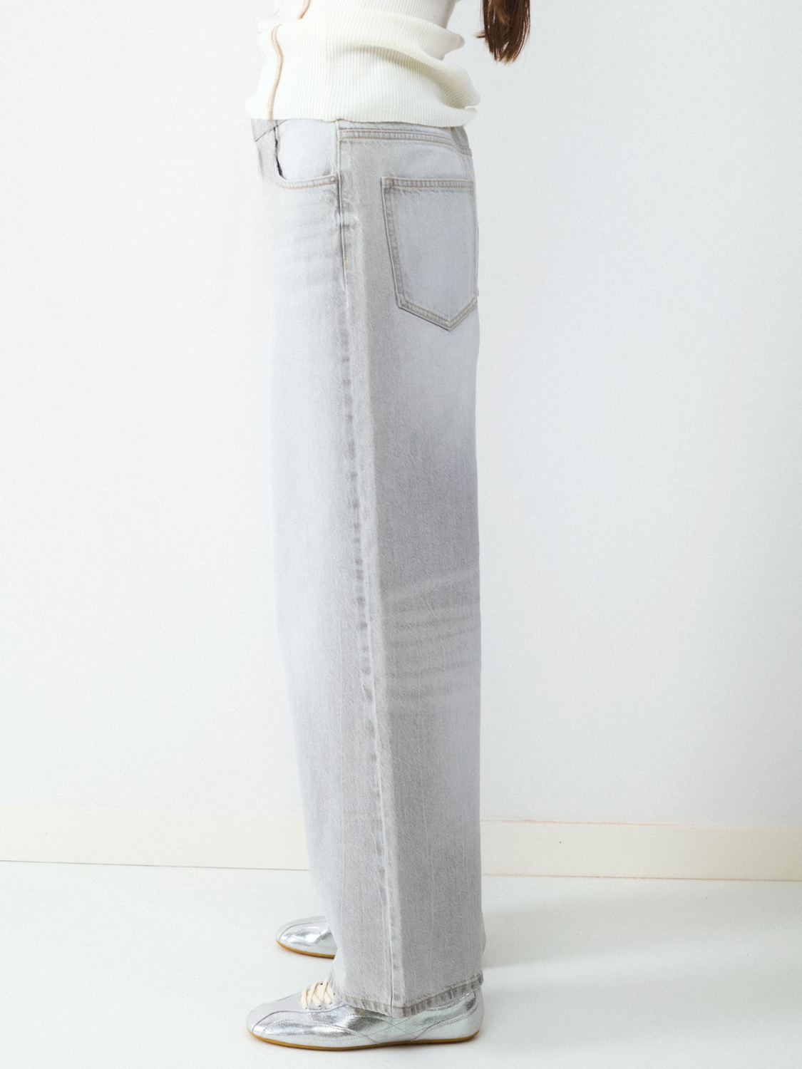 model_back_RzqXZyol1yh0ZDnaDBkZhwjaJ0N_preview.png
