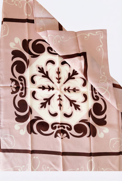 GEOMETRIC PRINT SCARF