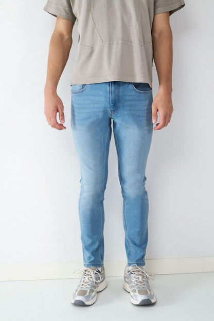 model_front_Vyql5yxARjhWYkWrPJbRtPkYAqR_preview.jpg