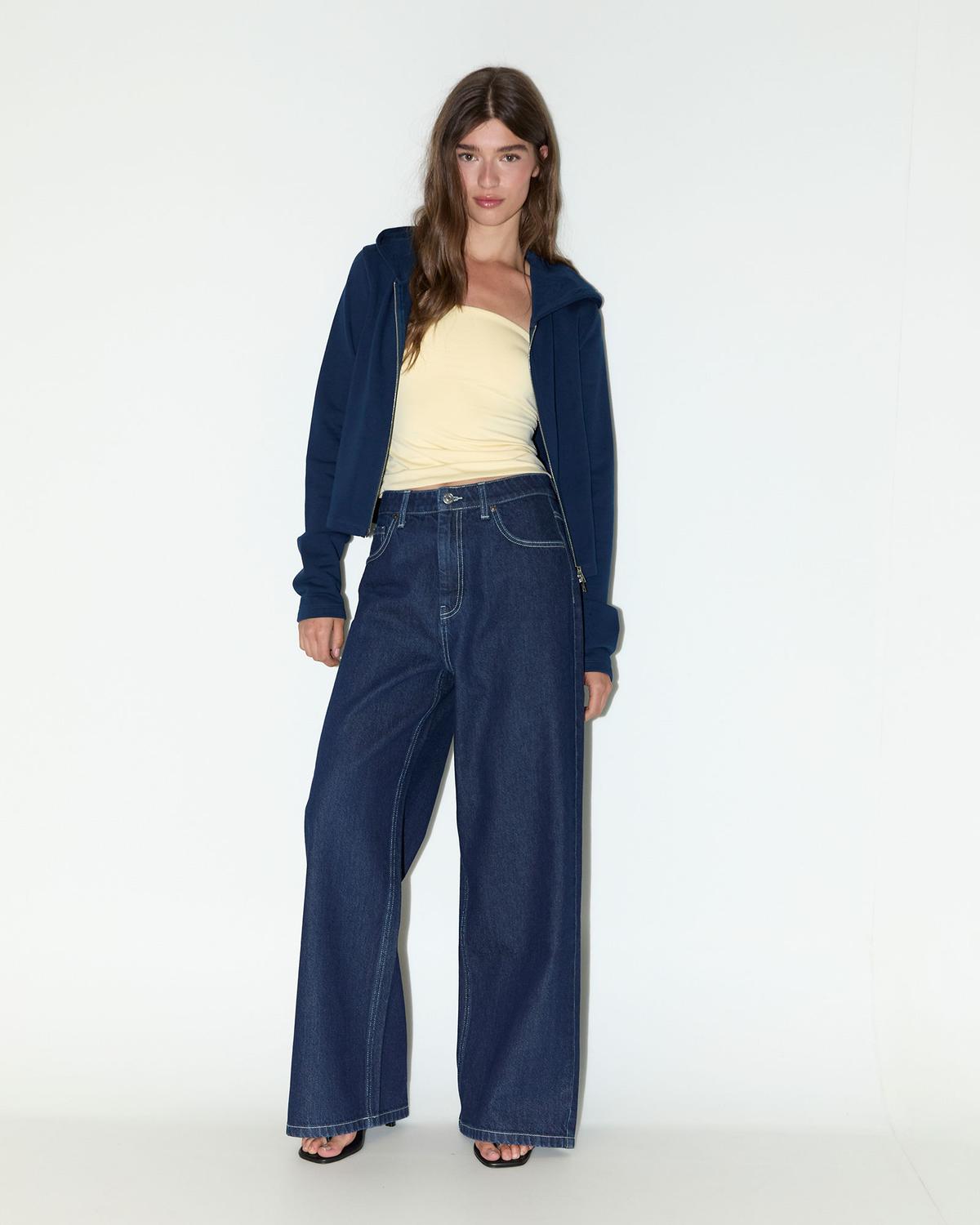 model_front full_Vz0JE6d4JGuejGq7DDo6ijkARoyj_preview.jpg