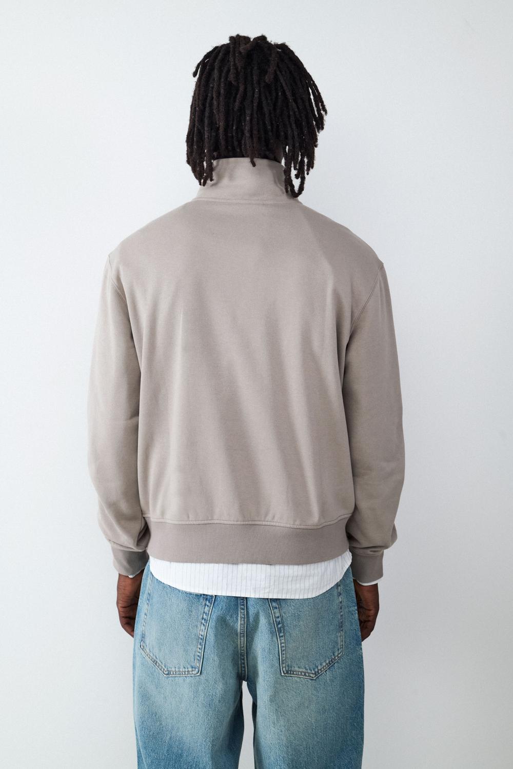 model_back_WD0x57vVkaI4rmVQkm1bsjKN7J5M_preview.jpg