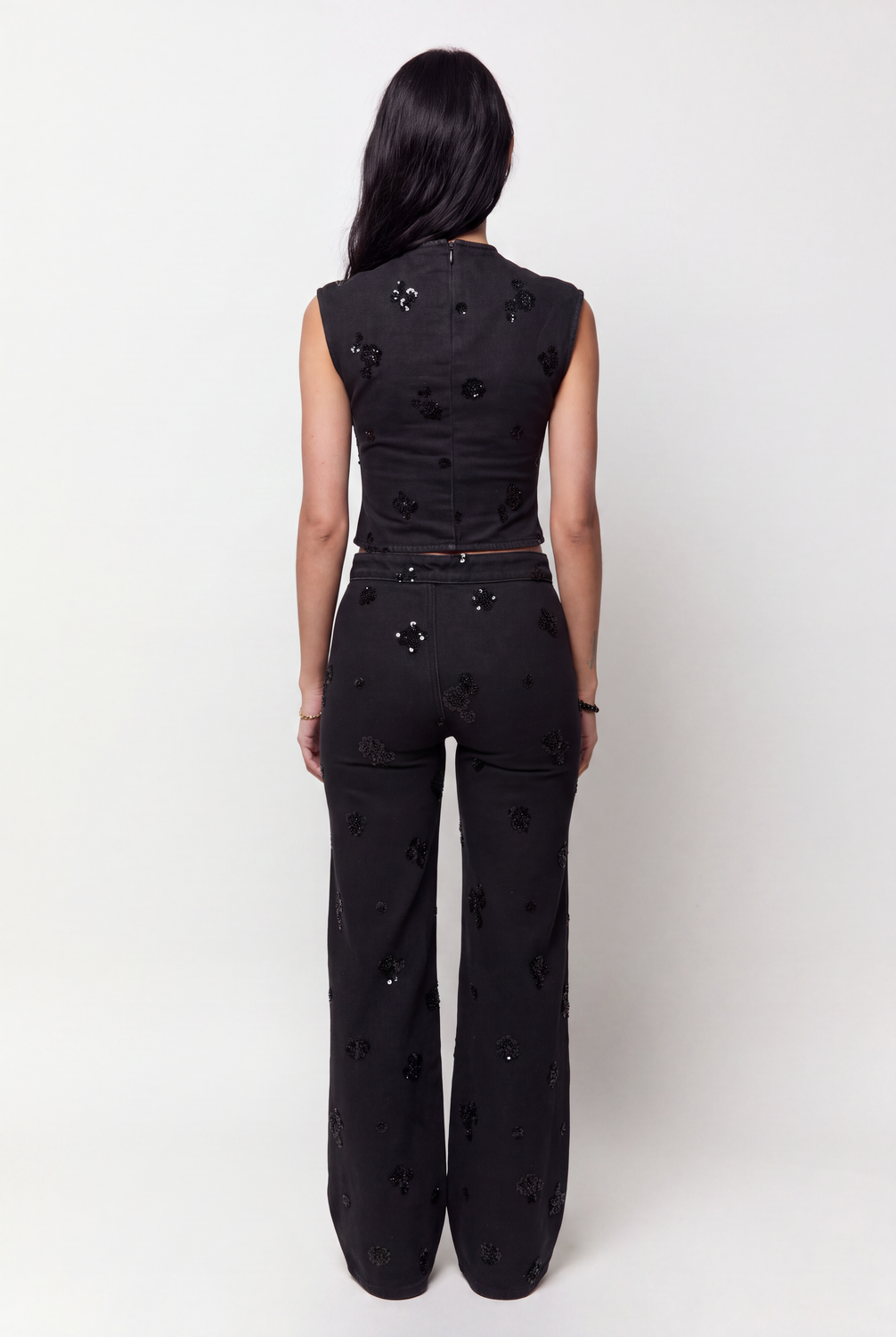 model_back_Xex1eBMpRphdlp1ex7j3HnKdMx4Q_preview.png