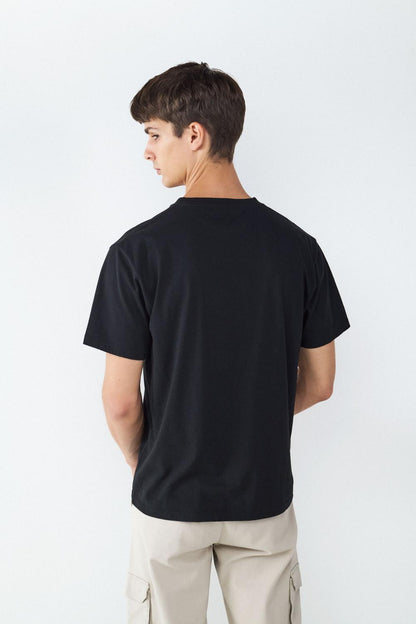 model_back_XkGqA7DvPAs7w3MAYJQ9Ho6e7XR_preview.jpg
