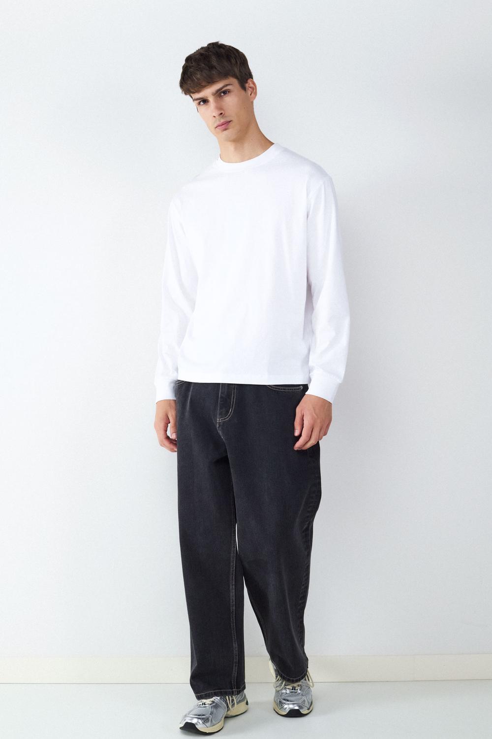 model_front full_XvXNXexPEyfEdwYDq4nqT4ymbQ3_preview.jpg