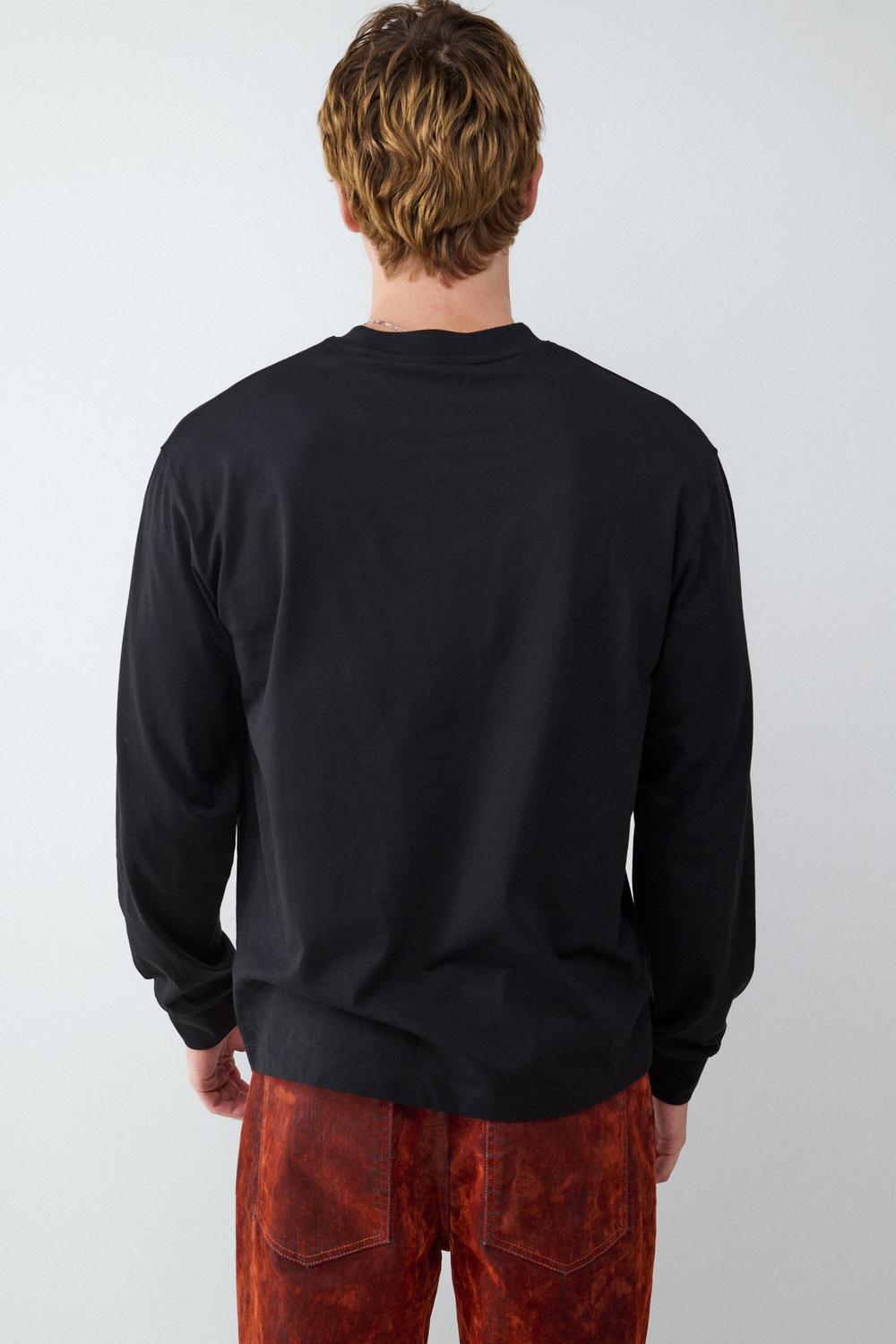 model_back_YJ7m96oRK4U3ygRjAvMwCN4l61EX_preview.jpg