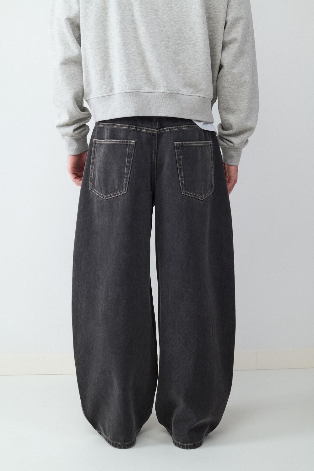 model_back_YWYrKDzqNziWQ4R9APl7F3akWPq_preview.jpg