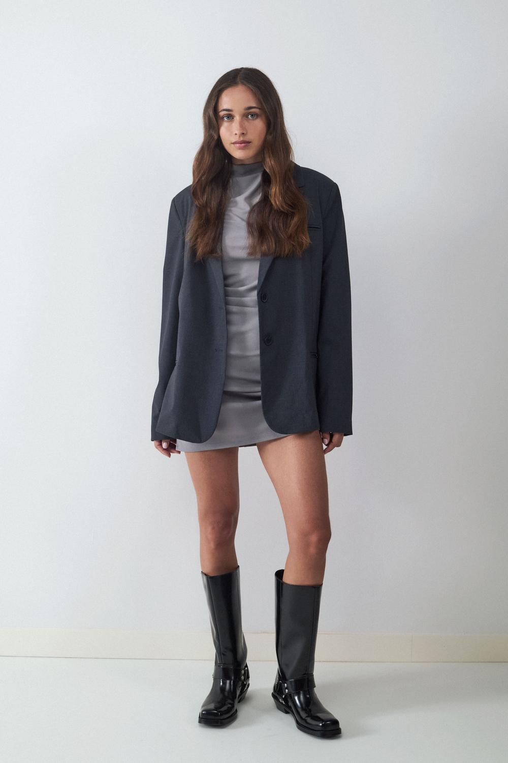 model_front full_YWrGMQ9rpnHKeg6x9p7bsEPRRXj_preview.jpg
