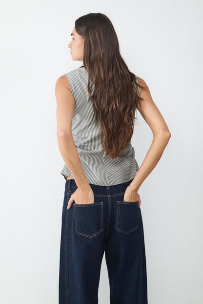 model_back_Z1BV9wdE59Hd3r3vkD5XtDD1zm6J_preview.jpg