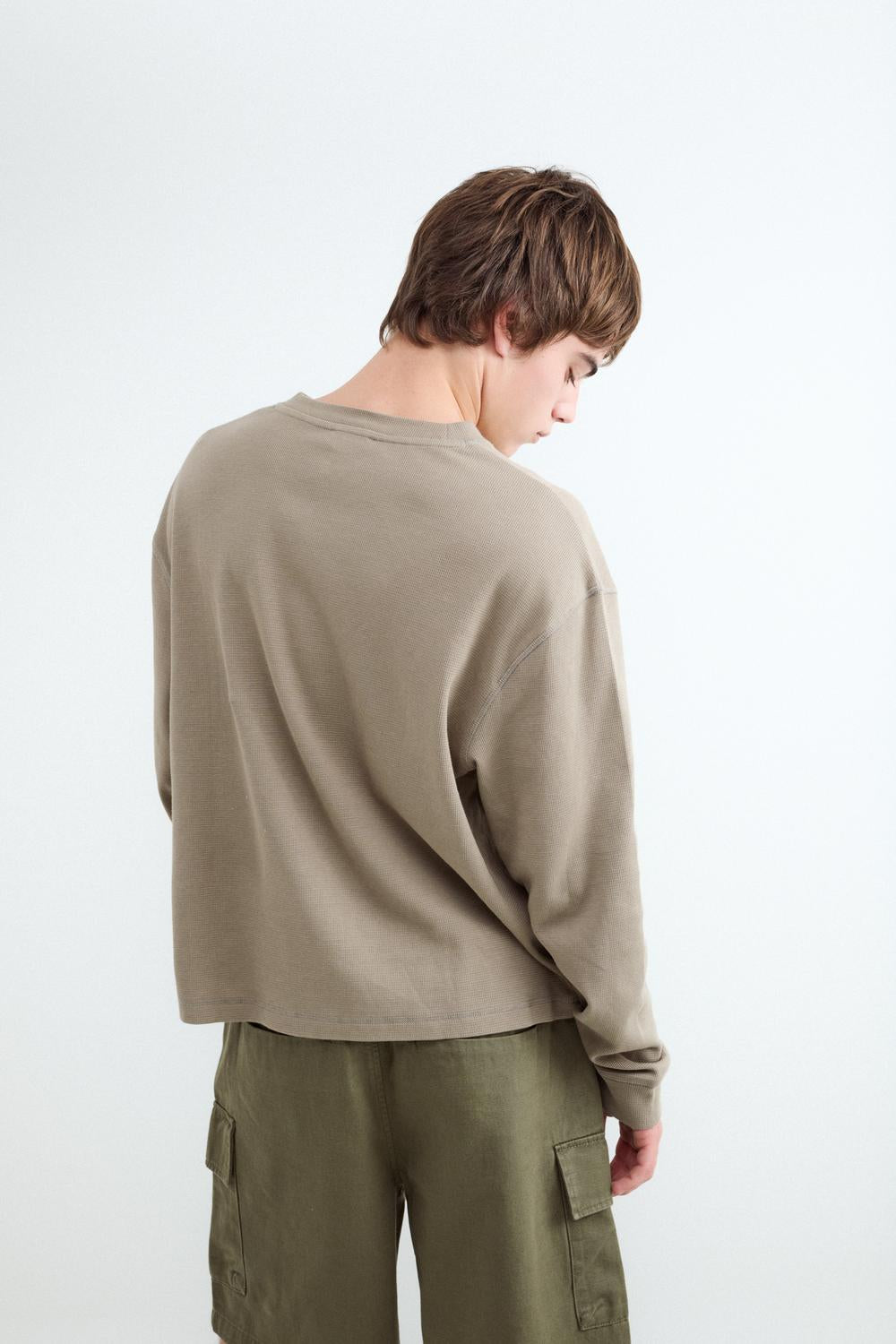 model_detail_Z5BWr5ZE0mCYJzB0DDGMt0N0EAN_preview.jpg