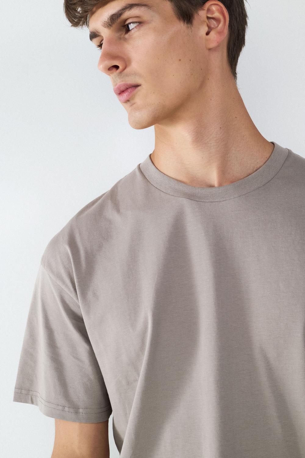 model_detail_ZdBkYnqZKPukg14MwkjyhvGB7YN_preview.jpg