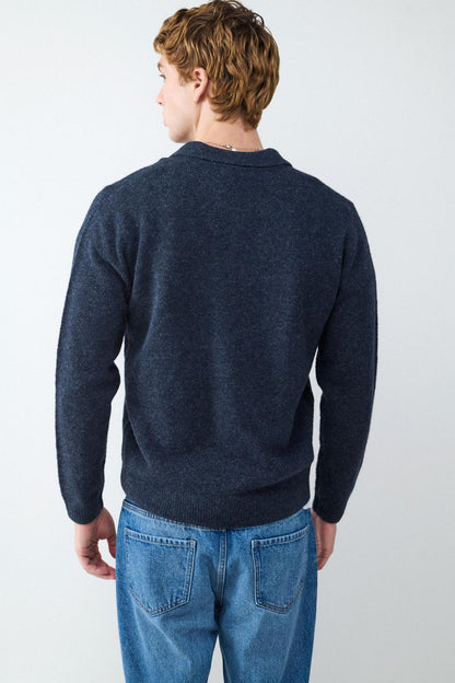 model_back_a3X5Bxkgr4IY0baNJZgbtAnRBpv_preview.jpg