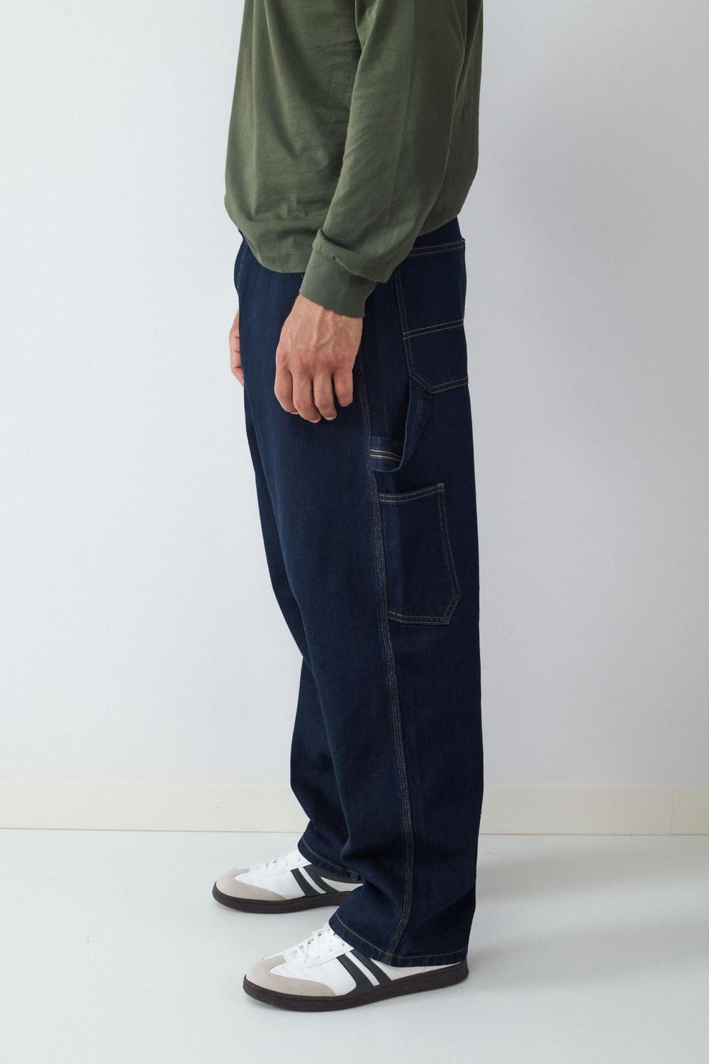 model_back_aB1PvA41GbhXpY6rezNMiA4oJz5_preview.jpg