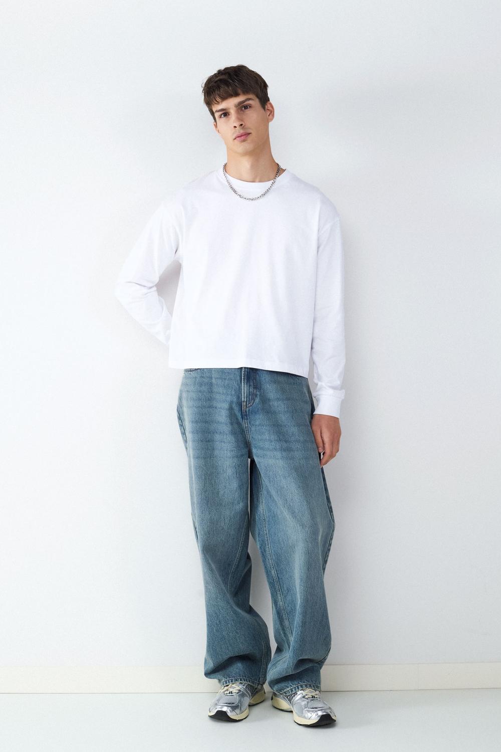 model_front full_aBbpExeXxEtkk7Bp0GAku3J1WjP_preview.jpg