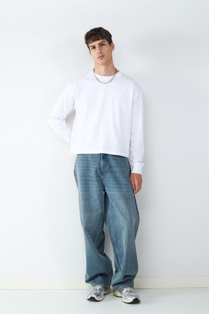 model_front full_aBbpExeXxEtkk7Bp0GAku3J1WjP_preview.jpg
