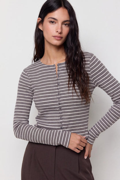 model_front_an5z3Nv53EF9bPWlyoeKS551A6w4_preview.jpg