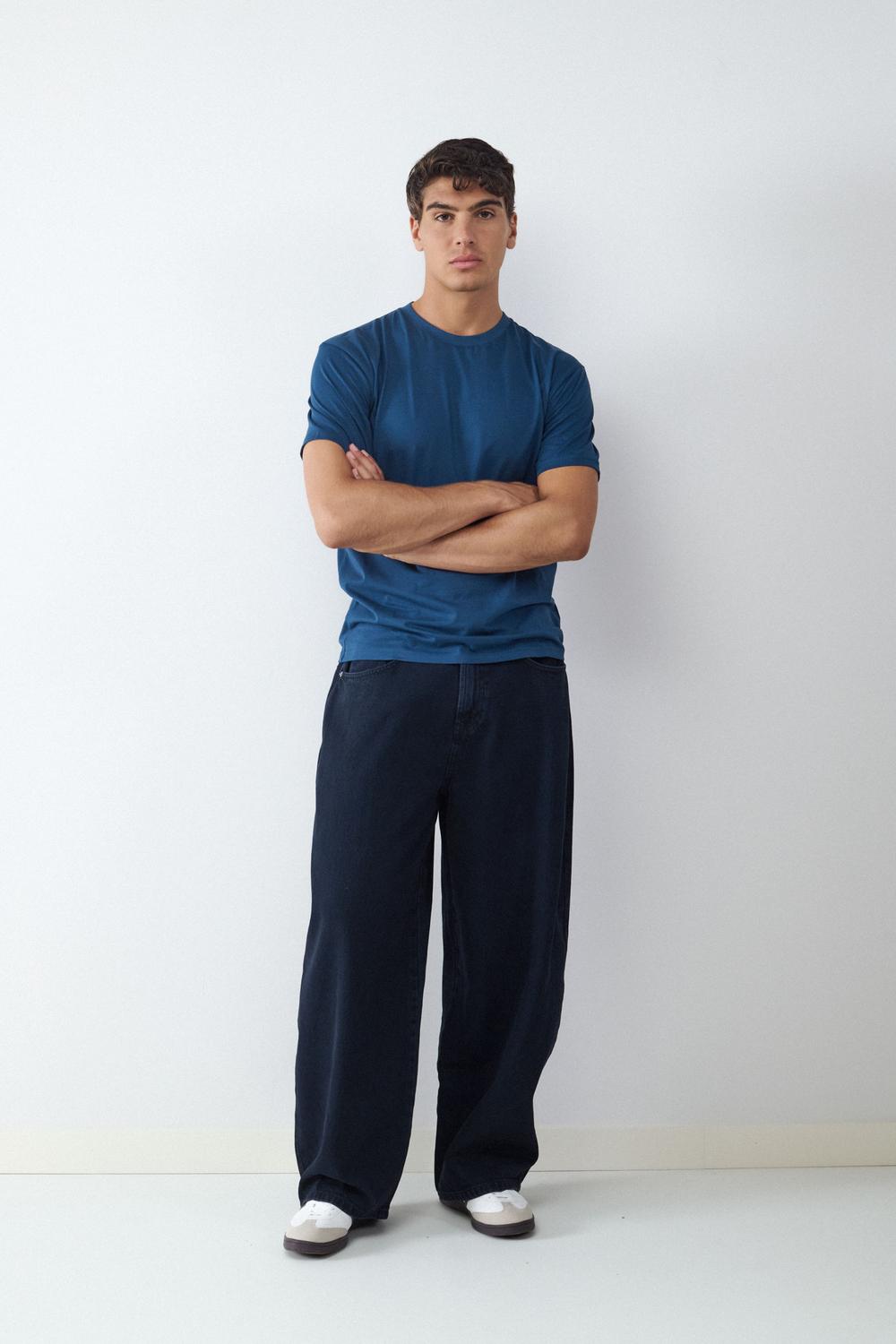 model_front full_bvjMoYJEM7IXkPj1BWrVfvXPd3Z_preview.jpg